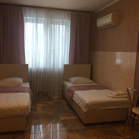 Home Comfort Livoberezhna Iec Kiev Екстериор снимка