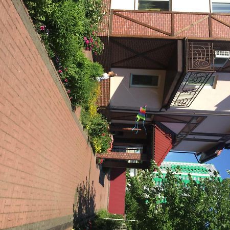 Home Comfort Livoberezhna Iec Kiev Екстериор снимка