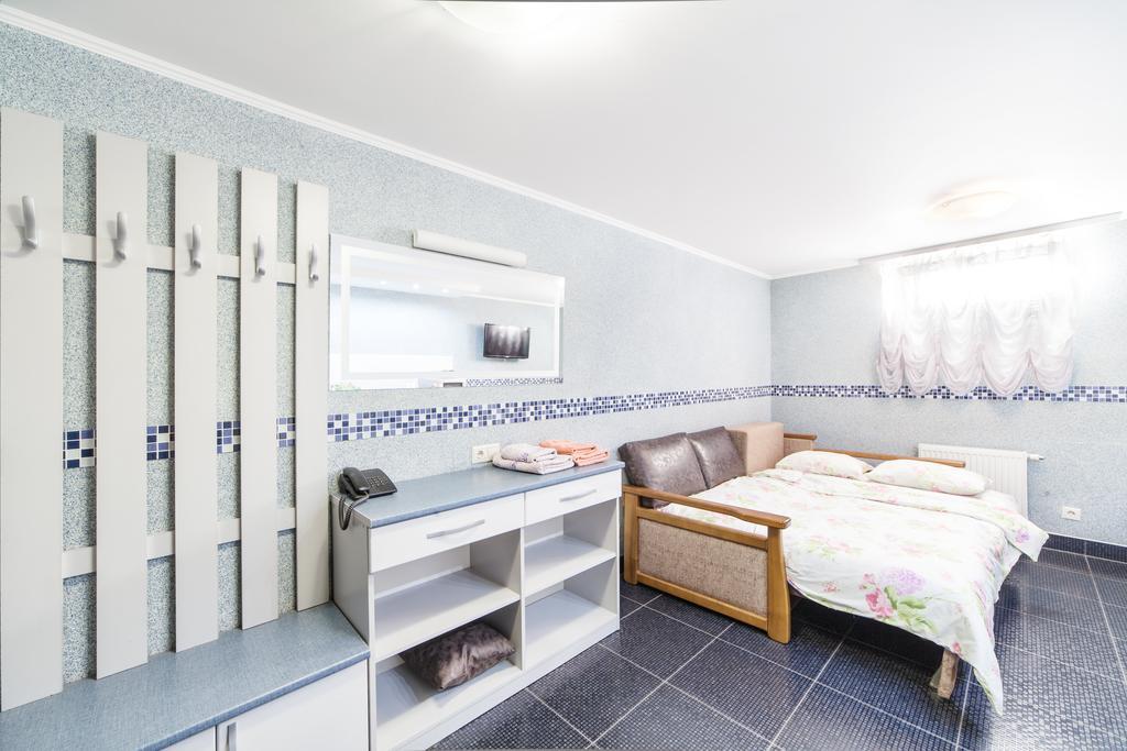 Home Comfort Livoberezhna Iec Kiev Екстериор снимка