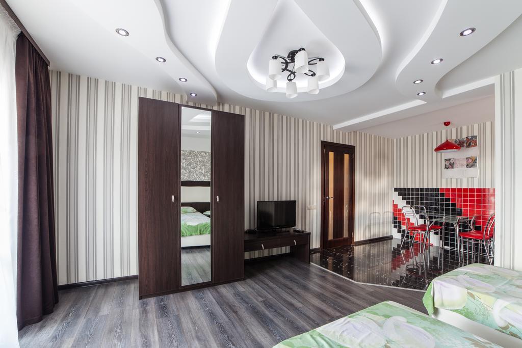 Home Comfort Livoberezhna Iec Kiev Екстериор снимка