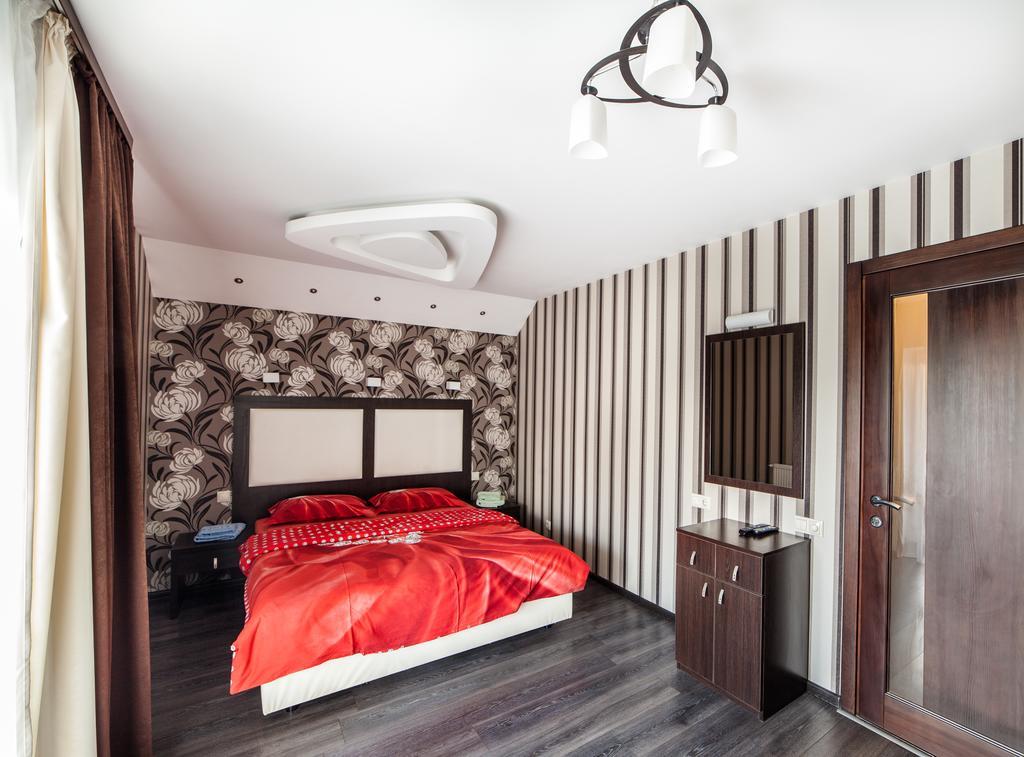Home Comfort Livoberezhna Iec Kiev Екстериор снимка