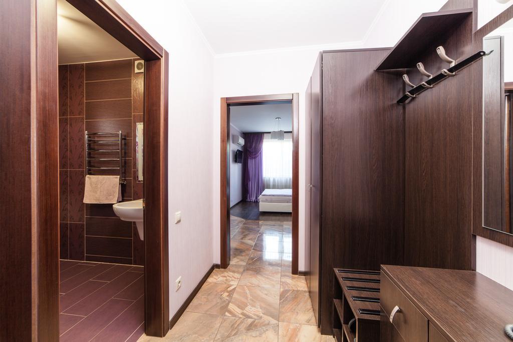 Home Comfort Livoberezhna Iec Kiev Екстериор снимка