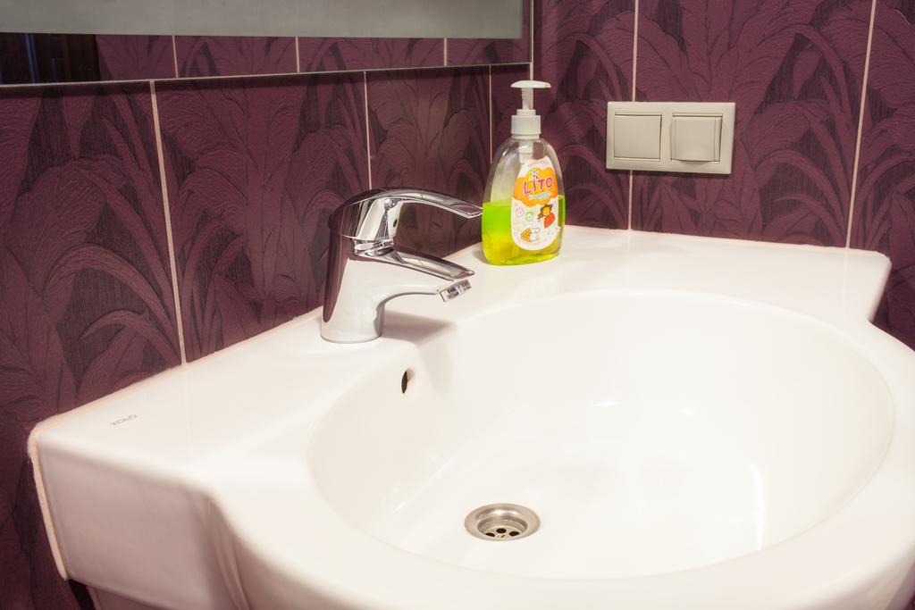 Home Comfort Livoberezhna Iec Kiev Екстериор снимка