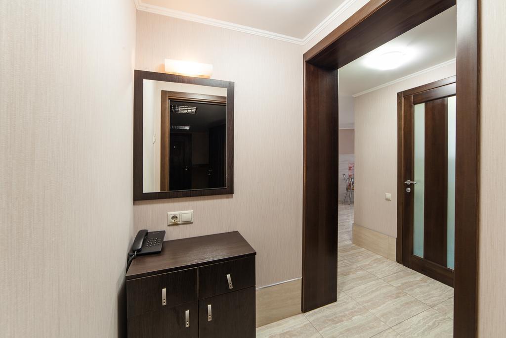 Home Comfort Livoberezhna Iec Kiev Екстериор снимка
