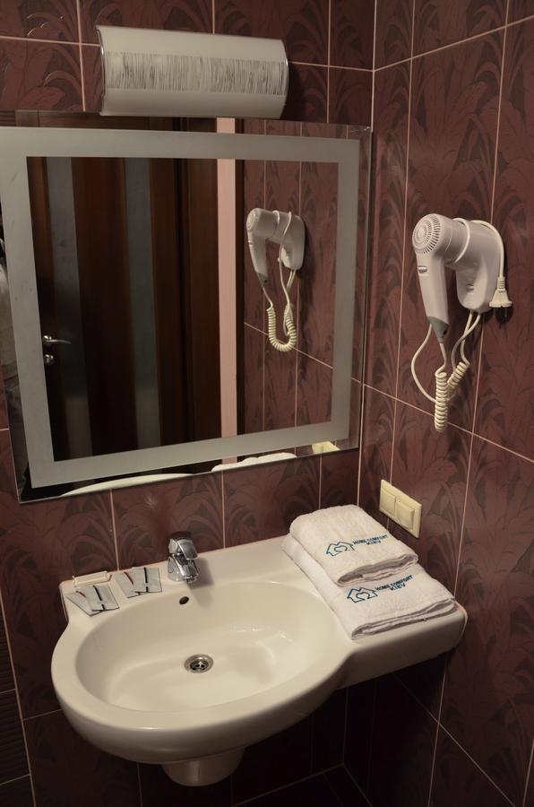Home Comfort Livoberezhna Iec Kiev Екстериор снимка