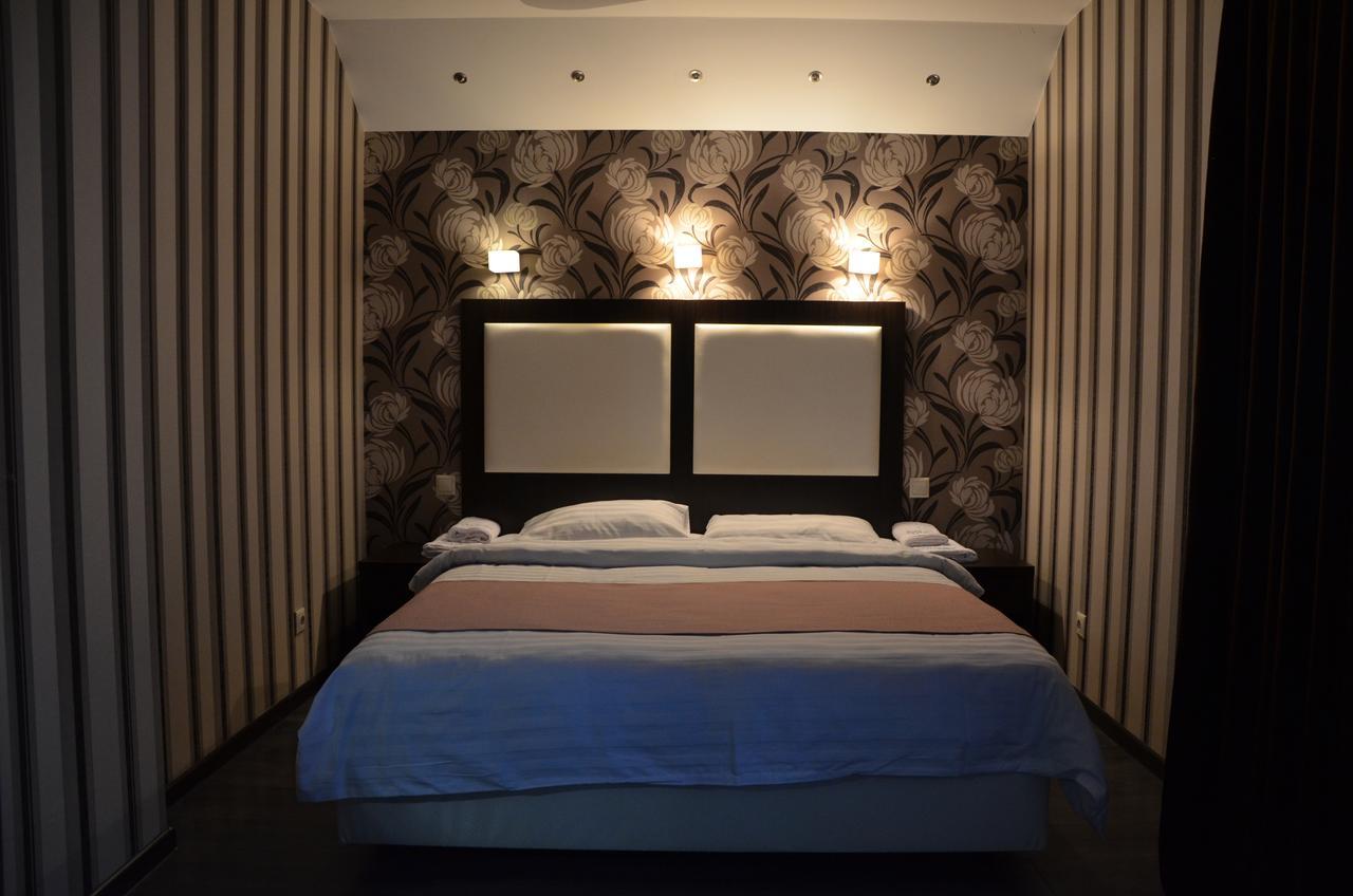 Home Comfort Livoberezhna Iec Kiev Екстериор снимка