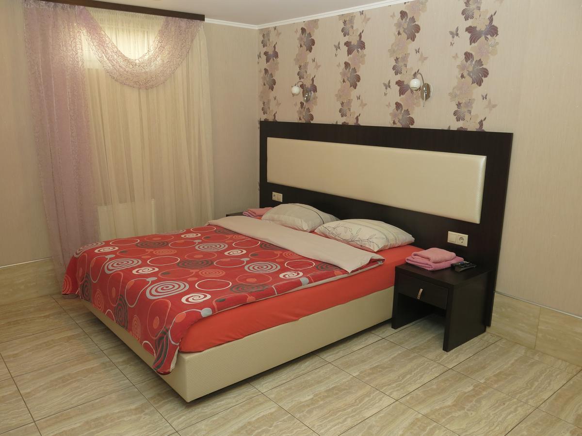 Home Comfort Livoberezhna Iec Kiev Екстериор снимка
